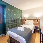 Les Tonnelles Apartment