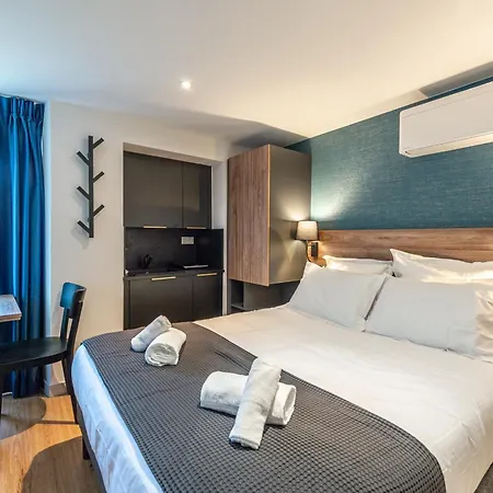Les Tonnelles Apartment